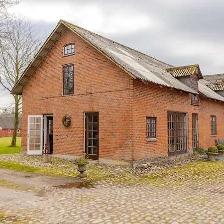 Fredensgaard Naer Billund *